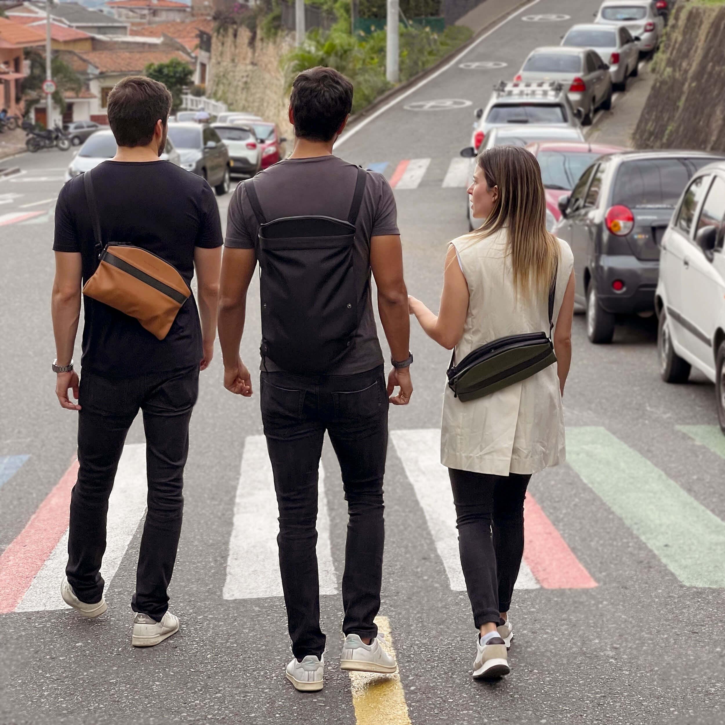 3 IN 1 SLING/BACKPACK - Image 6